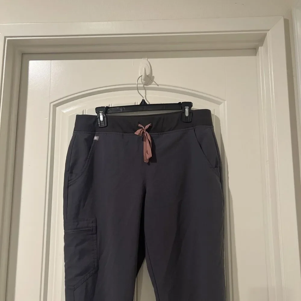 FIGS Gray Women's Zamora Jogger Scrub Pants Size MT